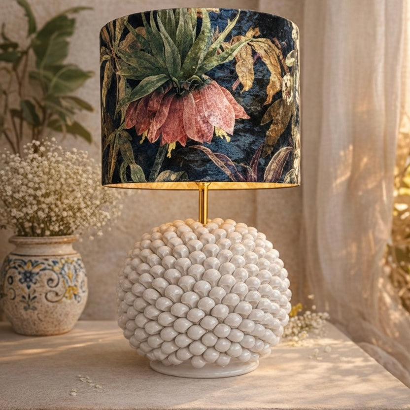 Stehlampe - Pinienzapfen rund weiß